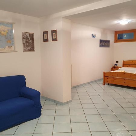 Pianello Del Lario The Happy Rooster - Villa With Big Garden מראה חיצוני תמונה